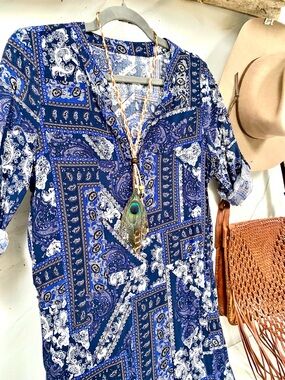 Comfy spring/summer boho dress w paisley design Mediterranean costal vibe
